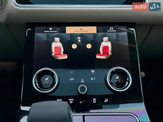 Белый Ленд Ровер Рендж Ровер Велар, объемом двигателя 2 л и пробегом 113 тыс. км за 41999 $, фото 31 на Automoto.ua