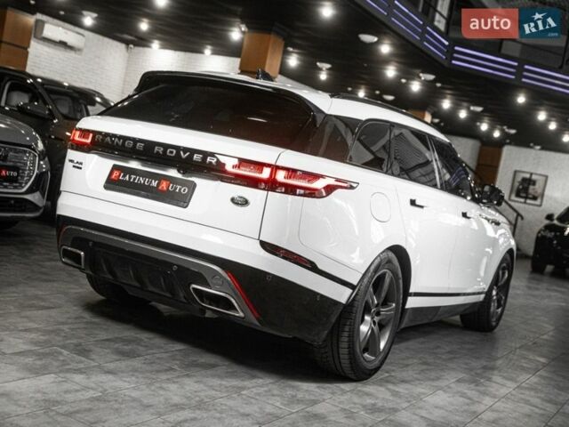 Білий Ленд Ровер Рендж Ровер Велар, об'ємом двигуна 3 л та пробігом 102 тис. км за 48900 $, фото 37 на Automoto.ua