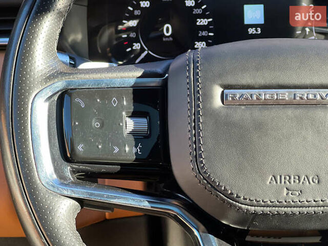 Белый Ленд Ровер Рендж Ровер Велар, объемом двигателя 3 л и пробегом 64 тыс. км за 62999 $, фото 11 на Automoto.ua