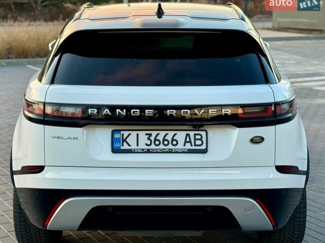 Белый Ленд Ровер Рендж Ровер Велар, объемом двигателя 2 л и пробегом 113 тыс. км за 41999 $, фото 9 на Automoto.ua