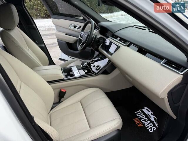 Белый Ленд Ровер Рендж Ровер Велар, объемом двигателя 2 л и пробегом 68 тыс. км за 57500 $, фото 37 на Automoto.ua