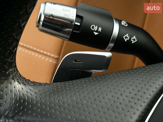 Білий Ленд Ровер Рендж Ровер Велар, об'ємом двигуна 3 л та пробігом 64 тис. км за 58900 $, фото 11 на Automoto.ua