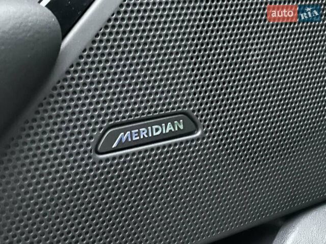 Білий Ленд Ровер Рендж Ровер Велар, об'ємом двигуна 2 л та пробігом 25 тис. км за 45000 $, фото 58 на Automoto.ua