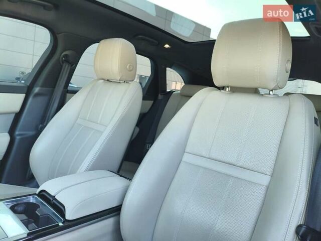 Белый Ленд Ровер Рендж Ровер Велар, объемом двигателя 2 л и пробегом 37 тыс. км за 51783 $, фото 34 на Automoto.ua