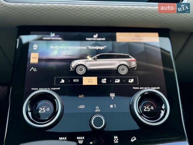 Білий Ленд Ровер Рендж Ровер Велар, об'ємом двигуна 2 л та пробігом 108 тис. км за 43999 $, фото 38 на Automoto.ua