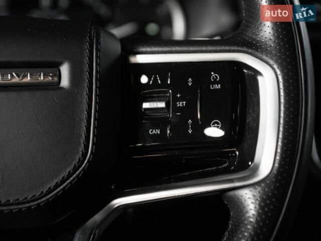 Білий Ленд Ровер Рендж Ровер Велар, об'ємом двигуна 3 л та пробігом 102 тис. км за 48900 $, фото 76 на Automoto.ua