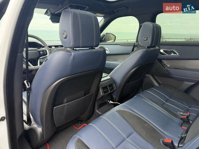 Белый Ленд Ровер Рендж Ровер Велар, объемом двигателя 2 л и пробегом 28 тыс. км за 48900 $, фото 21 на Automoto.ua