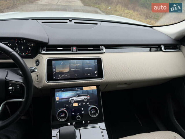 Білий Ленд Ровер Рендж Ровер Велар, об'ємом двигуна 2 л та пробігом 108 тис. км за 44999 $, фото 52 на Automoto.ua