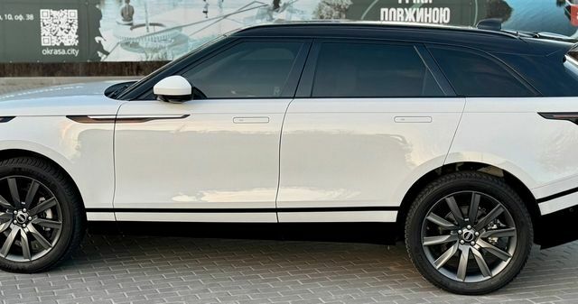Белый Ленд Ровер Рендж Ровер Велар, объемом двигателя 2 л и пробегом 113 тыс. км за 41999 $, фото 5 на Automoto.ua