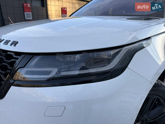Білий Ленд Ровер Рендж Ровер Велар, об'ємом двигуна 2 л та пробігом 63 тис. км за 44500 $, фото 5 на Automoto.ua