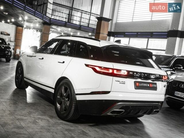 Білий Ленд Ровер Рендж Ровер Велар, об'ємом двигуна 3 л та пробігом 102 тис. км за 48900 $, фото 26 на Automoto.ua