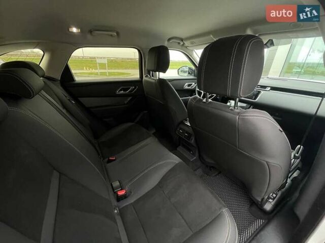 Білий Ленд Ровер Рендж Ровер Велар, об'ємом двигуна 2 л та пробігом 168 тис. км за 42000 $, фото 22 на Automoto.ua