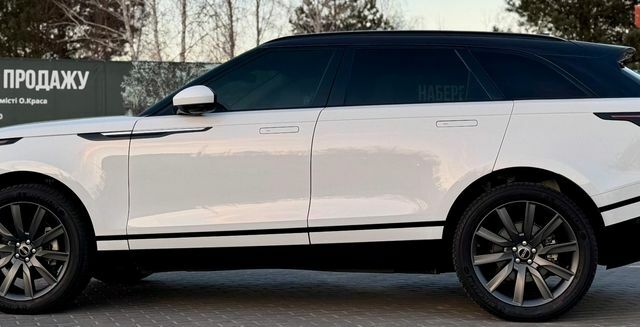 Белый Ленд Ровер Рендж Ровер Велар, объемом двигателя 2 л и пробегом 113 тыс. км за 41999 $, фото 6 на Automoto.ua
