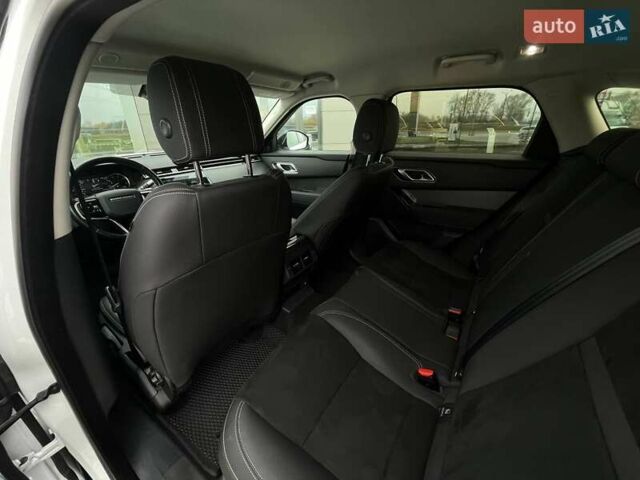 Білий Ленд Ровер Рендж Ровер Велар, об'ємом двигуна 2 л та пробігом 168 тис. км за 42000 $, фото 21 на Automoto.ua