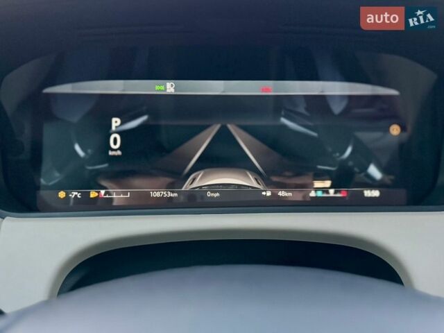 Белый Ленд Ровер Рендж Ровер Велар, объемом двигателя 2 л и пробегом 113 тыс. км за 41999 $, фото 29 на Automoto.ua