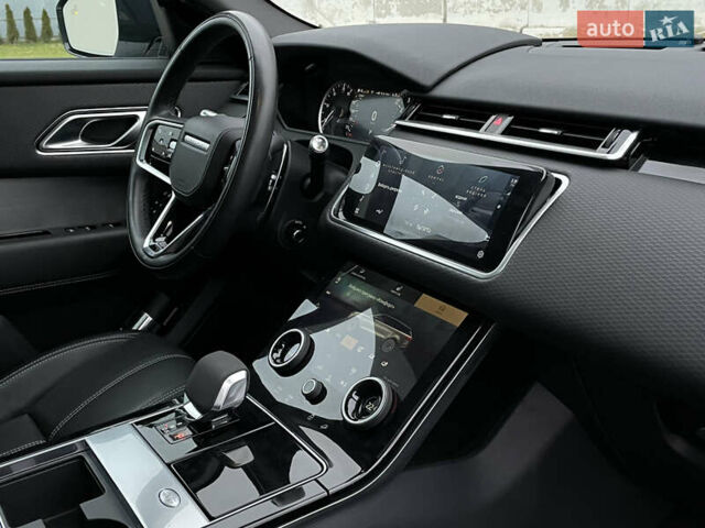 Білий Ленд Ровер Рендж Ровер Велар, об'ємом двигуна 2 л та пробігом 25 тис. км за 45000 $, фото 24 на Automoto.ua