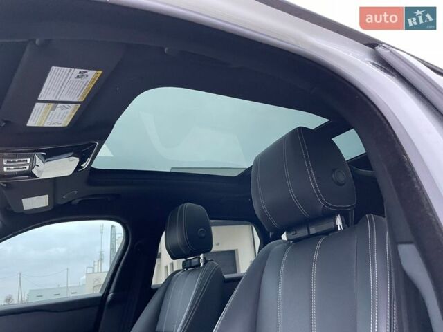 Білий Ленд Ровер Рендж Ровер Велар, об'ємом двигуна 2 л та пробігом 24 тис. км за 42500 $, фото 54 на Automoto.ua