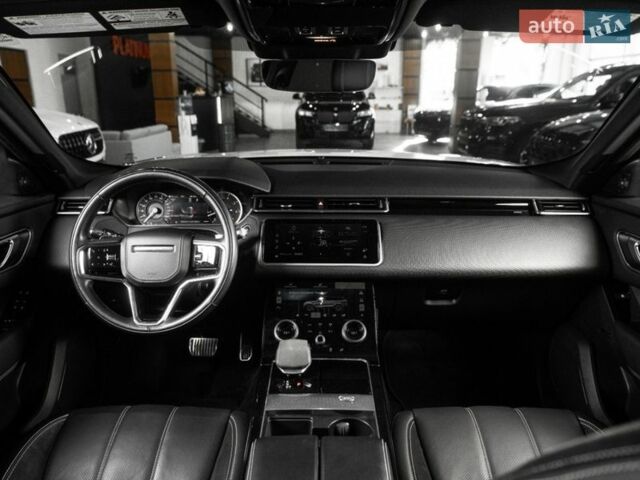 Білий Ленд Ровер Рендж Ровер Велар, об'ємом двигуна 3 л та пробігом 102 тис. км за 48900 $, фото 66 на Automoto.ua