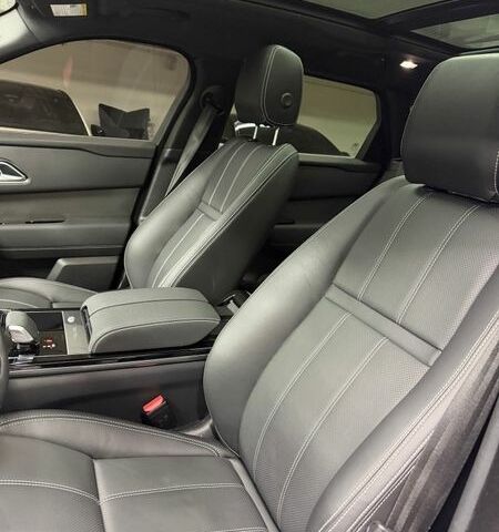 Белый Ленд Ровер Рендж Ровер Велар, объемом двигателя 2 л и пробегом 20 тыс. км за 45999 $, фото 24 на Automoto.ua