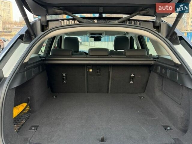 Білий Ленд Ровер Рендж Ровер Велар, об'ємом двигуна 2 л та пробігом 52 тис. км за 55000 $, фото 14 на Automoto.ua