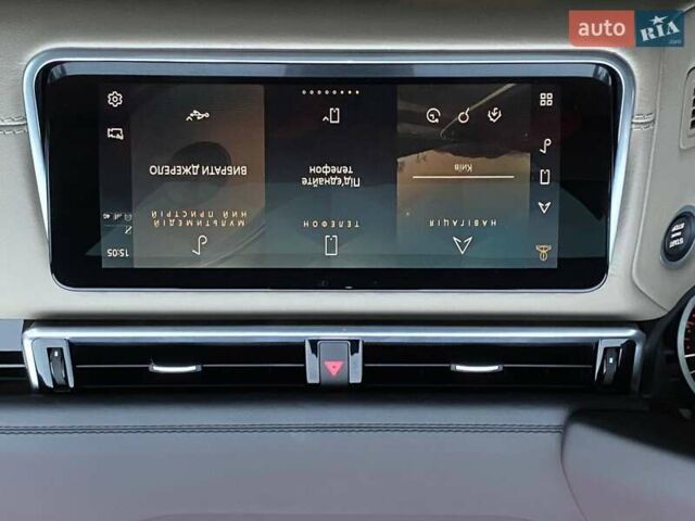 Белый Ленд Ровер Рендж Ровер Велар, объемом двигателя 2 л и пробегом 45 тыс. км за 64999 $, фото 33 на Automoto.ua