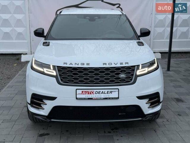 Белый Ленд Ровер Рендж Ровер Велар, объемом двигателя 2 л и пробегом 65 тыс. км за 54900 $, фото 2 на Automoto.ua