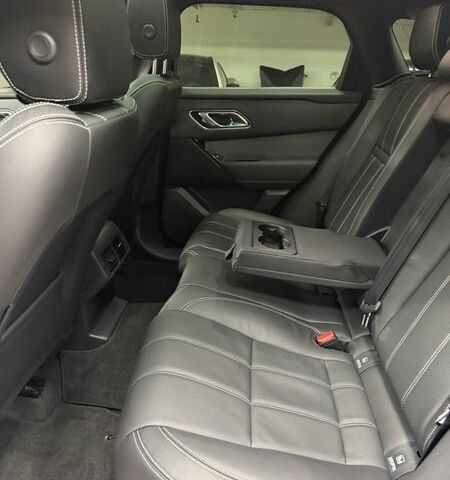 Белый Ленд Ровер Рендж Ровер Велар, объемом двигателя 2 л и пробегом 20 тыс. км за 45999 $, фото 20 на Automoto.ua