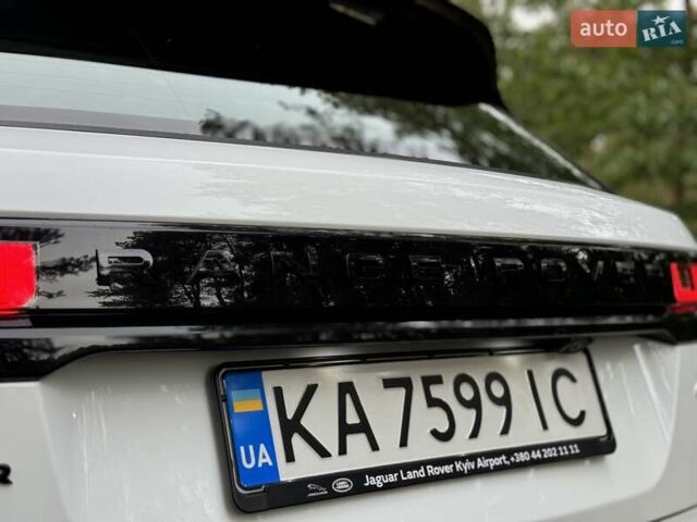 Білий Ленд Ровер Рендж Ровер Велар, об'ємом двигуна 2 л та пробігом 37 тис. км за 53000 $, фото 24 на Automoto.ua