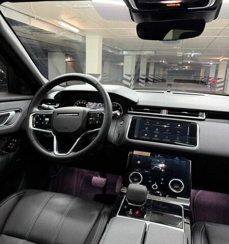 Белый Ленд Ровер Рендж Ровер Велар, объемом двигателя 2 л и пробегом 20 тыс. км за 45999 $, фото 12 на Automoto.ua