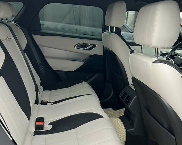 Білий Ленд Ровер Рендж Ровер Велар, об'ємом двигуна 2 л та пробігом 40 тис. км за 67000 $, фото 27 на Automoto.ua