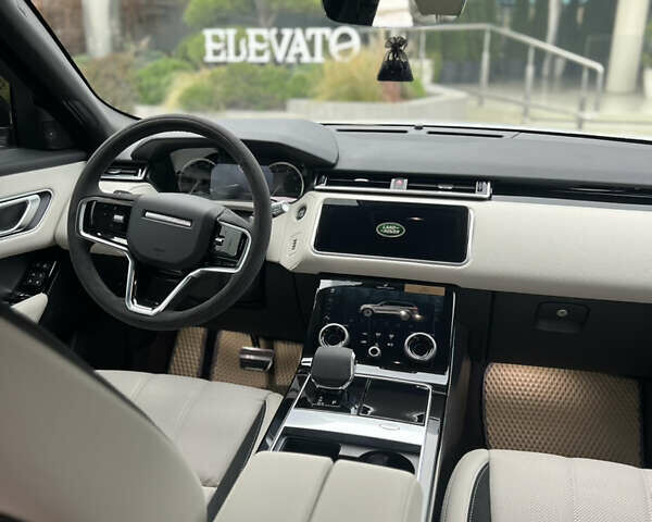 Білий Ленд Ровер Рендж Ровер Велар, об'ємом двигуна 2 л та пробігом 40 тис. км за 67000 $, фото 18 на Automoto.ua