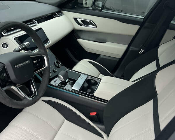 Білий Ленд Ровер Рендж Ровер Велар, об'ємом двигуна 2 л та пробігом 40 тис. км за 67000 $, фото 21 на Automoto.ua