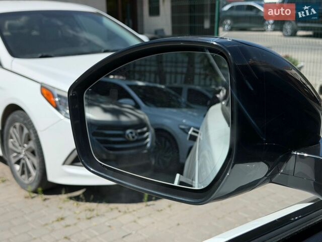 Білий Ленд Ровер Рендж Ровер Велар, об'ємом двигуна 3 л та пробігом 33 тис. км за 56000 $, фото 18 на Automoto.ua