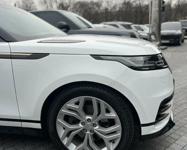 Білий Ленд Ровер Рендж Ровер Велар, об'ємом двигуна 2 л та пробігом 40 тис. км за 67000 $, фото 16 на Automoto.ua