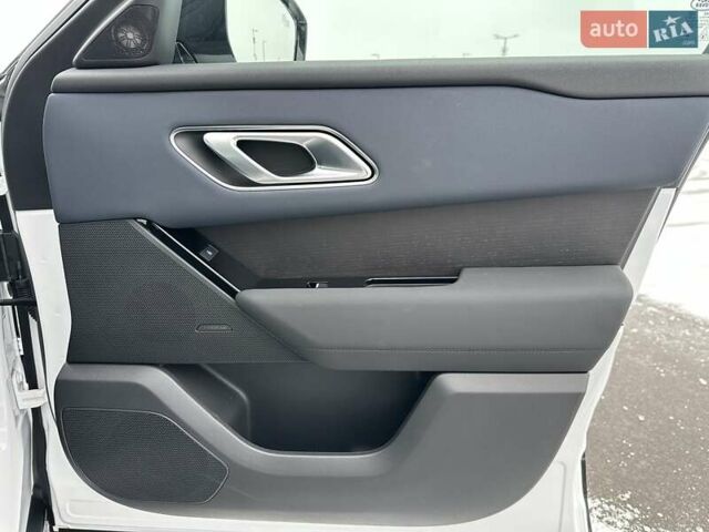 Белый Ленд Ровер Рендж Ровер Велар, объемом двигателя 2 л и пробегом 16 тыс. км за 83900 $, фото 30 на Automoto.ua