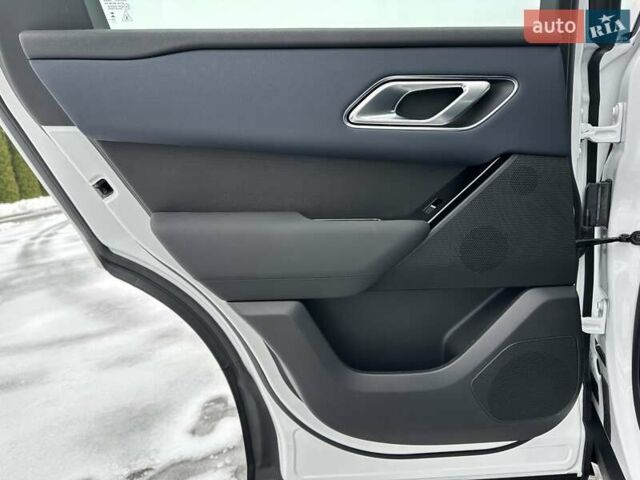 Белый Ленд Ровер Рендж Ровер Велар, объемом двигателя 2 л и пробегом 16 тыс. км за 83900 $, фото 20 на Automoto.ua