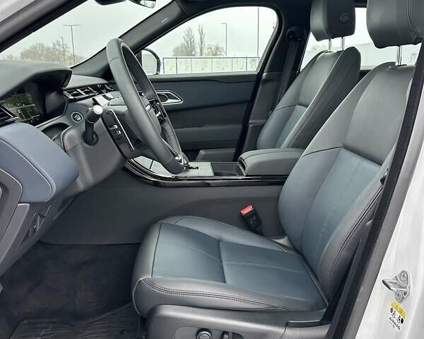 Белый Ленд Ровер Рендж Ровер Велар, объемом двигателя 2 л и пробегом 16 тыс. км за 83900 $, фото 14 на Automoto.ua