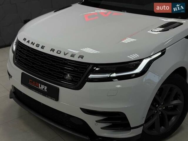 Білий Ленд Ровер Рендж Ровер Велар, об'ємом двигуна 2 л та пробігом 1 тис. км за 94500 $, фото 2 на Automoto.ua