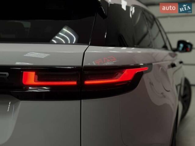 Білий Ленд Ровер Рендж Ровер Велар, об'ємом двигуна 2 л та пробігом 1 тис. км за 94500 $, фото 15 на Automoto.ua