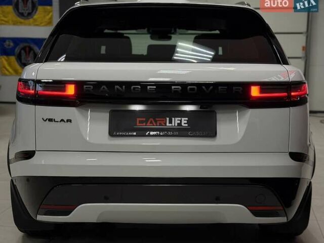 Білий Ленд Ровер Рендж Ровер Велар, об'ємом двигуна 2 л та пробігом 1 тис. км за 94500 $, фото 22 на Automoto.ua