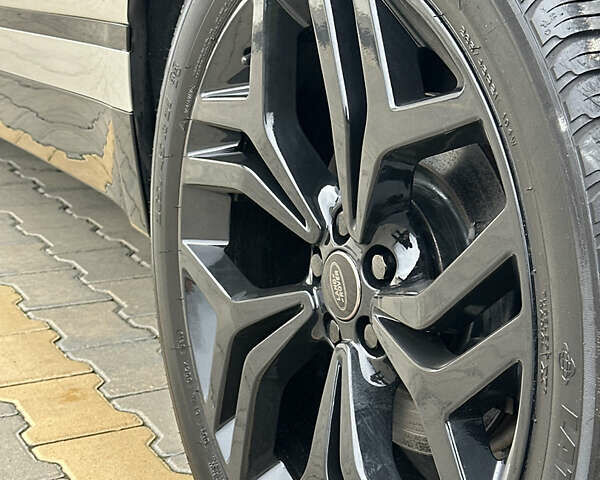 Бежевый Ленд Ровер Рендж Ровер Велар, объемом двигателя 2 л и пробегом 24 тыс. км за 43500 $, фото 11 на Automoto.ua