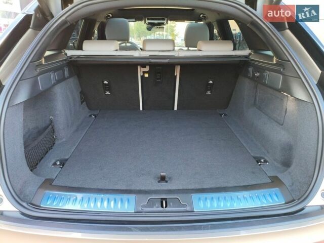 Бежевий Ленд Ровер Рендж Ровер Велар, об'ємом двигуна 2 л та пробігом 15 тис. км за 81139 $, фото 32 на Automoto.ua