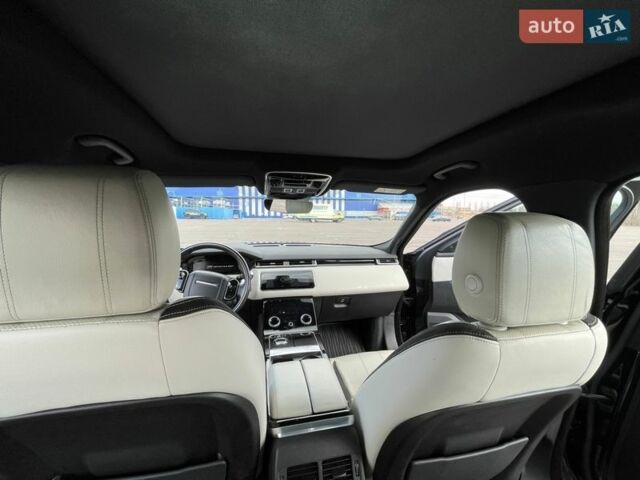 Чорний Ленд Ровер Рендж Ровер Велар, об'ємом двигуна 2.99 л та пробігом 100 тис. км за 39999 $, фото 13 на Automoto.ua