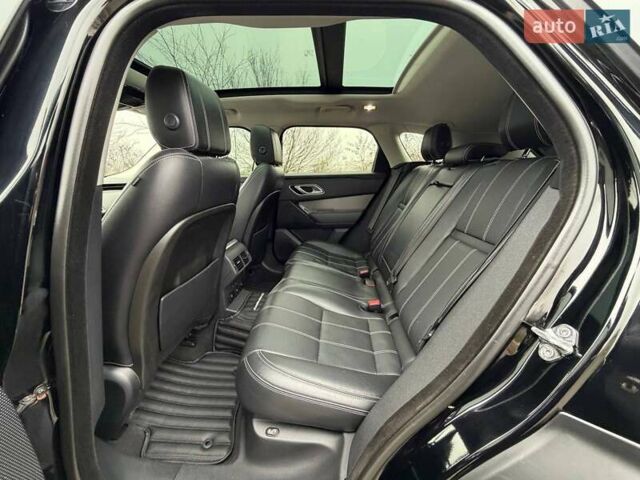 Чорний Ленд Ровер Рендж Ровер Велар, об'ємом двигуна 2 л та пробігом 95 тис. км за 40000 $, фото 41 на Automoto.ua