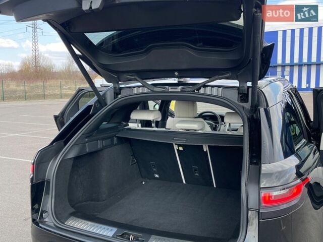 Чорний Ленд Ровер Рендж Ровер Велар, об'ємом двигуна 2.99 л та пробігом 100 тис. км за 39999 $, фото 9 на Automoto.ua