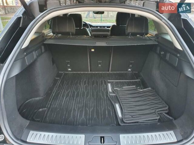 Ленд Ровер Рендж Ровер Велар 2017 у Києві на Automoto.ua Чорний Ленд Ровер Рендж Ровер Велар, об'ємом двигуна 2 л та пробігом 90 тис. км за 35999 $, фото 36 на Automoto.ua