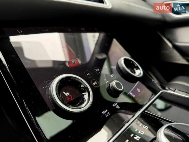 Чорний Ленд Ровер Рендж Ровер Велар, об'ємом двигуна 2 л та пробігом 107 тис. км за 35500 $, фото 30 на Automoto.ua