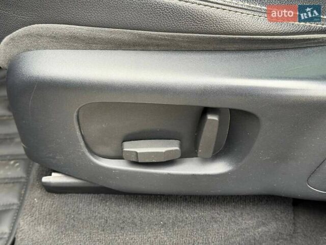 Чорний Ленд Ровер Рендж Ровер Велар, об'ємом двигуна 2 л та пробігом 95 тис. км за 40000 $, фото 47 на Automoto.ua