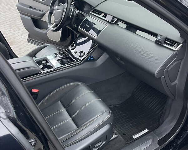 Чорний Ленд Ровер Рендж Ровер Велар, об'ємом двигуна 2 л та пробігом 170 тис. км за 30200 $, фото 16 на Automoto.ua