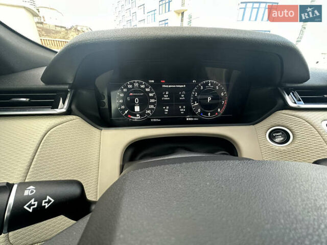 Чорний Ленд Ровер Рендж Ровер Велар, об'ємом двигуна 2 л та пробігом 123 тис. км за 35500 $, фото 7 на Automoto.ua